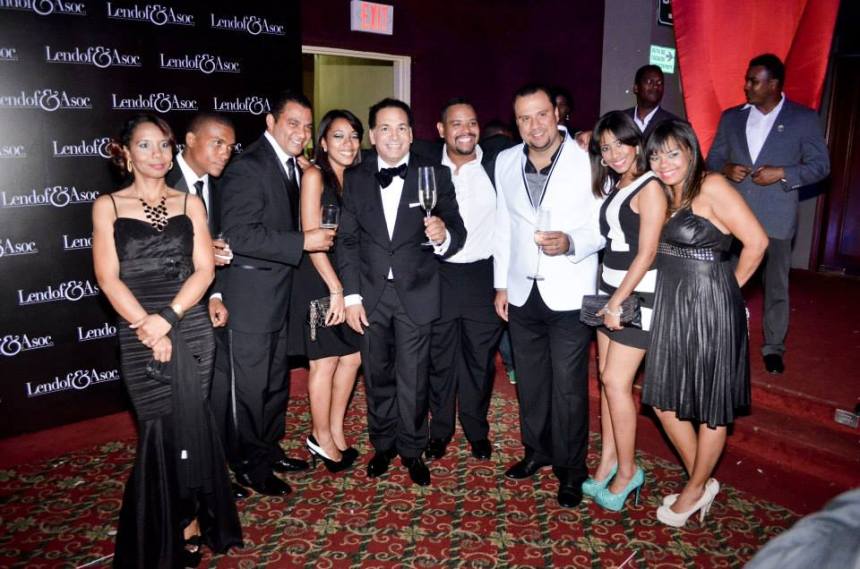 El equipo de Lendof y Asoc.