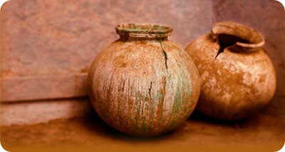 dos vasijas de barro