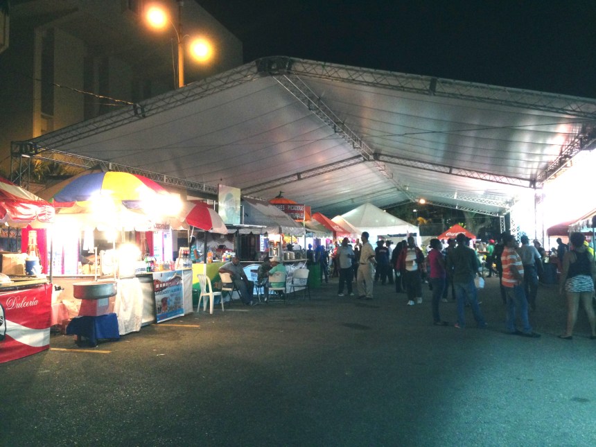 Parte del área de comida de la Feria del Libro