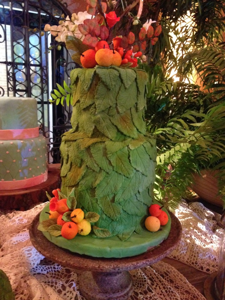 Bizcocho de bodas verde