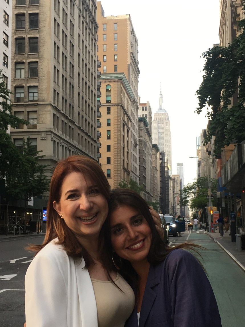 Jackie y Raqueli en Nueva York