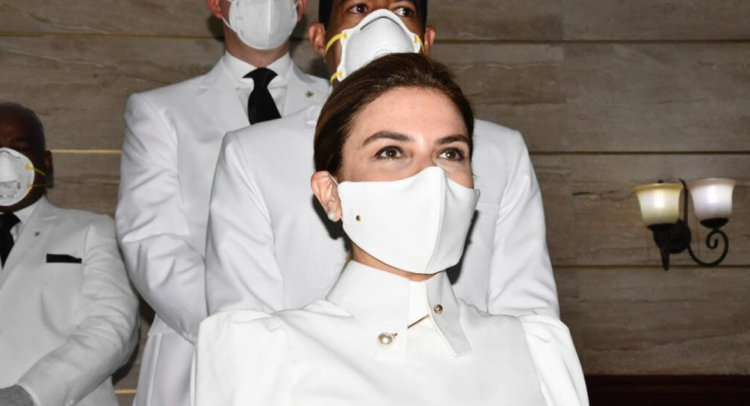 Carolina_Mejia-1-750x406