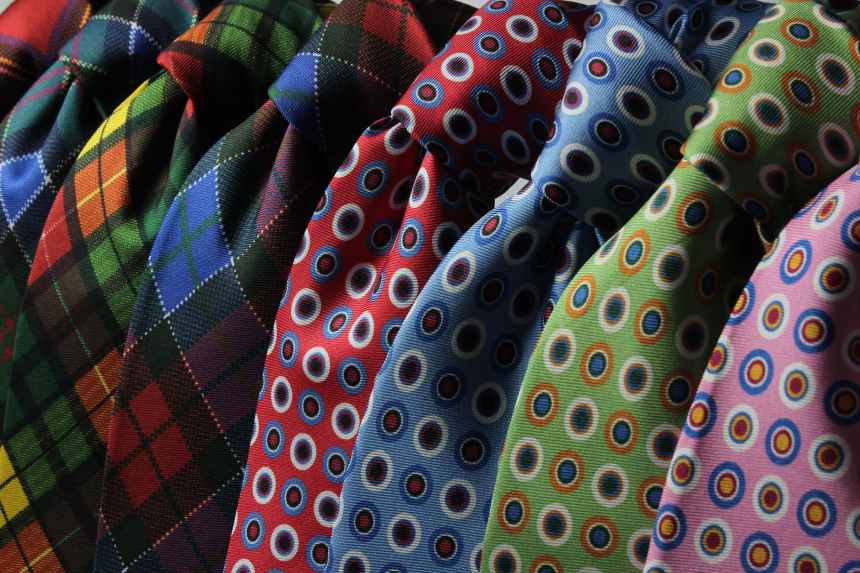 neckties-cravats-ties-fashion-63580.jpeg